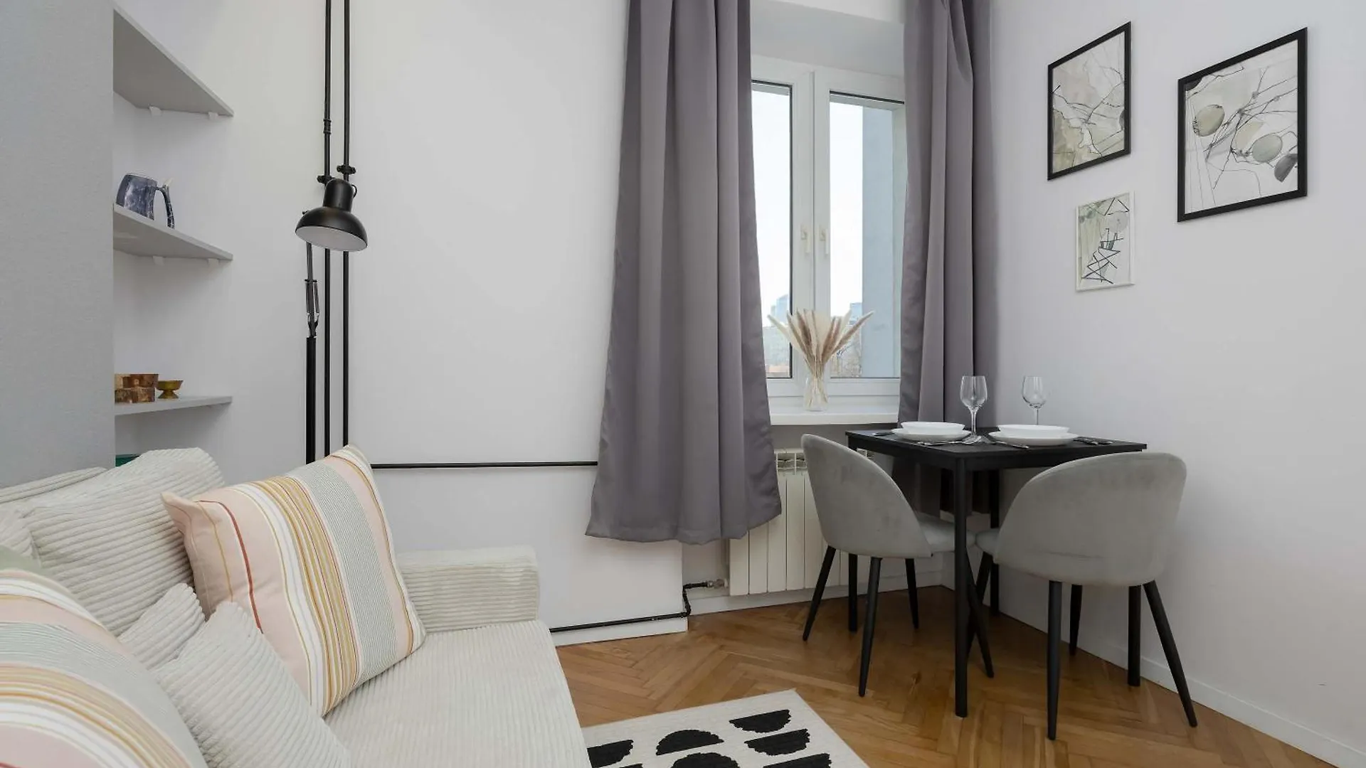 Tasteful Apartment In Warsaw By Noclegi Renters 0*,  폴란드